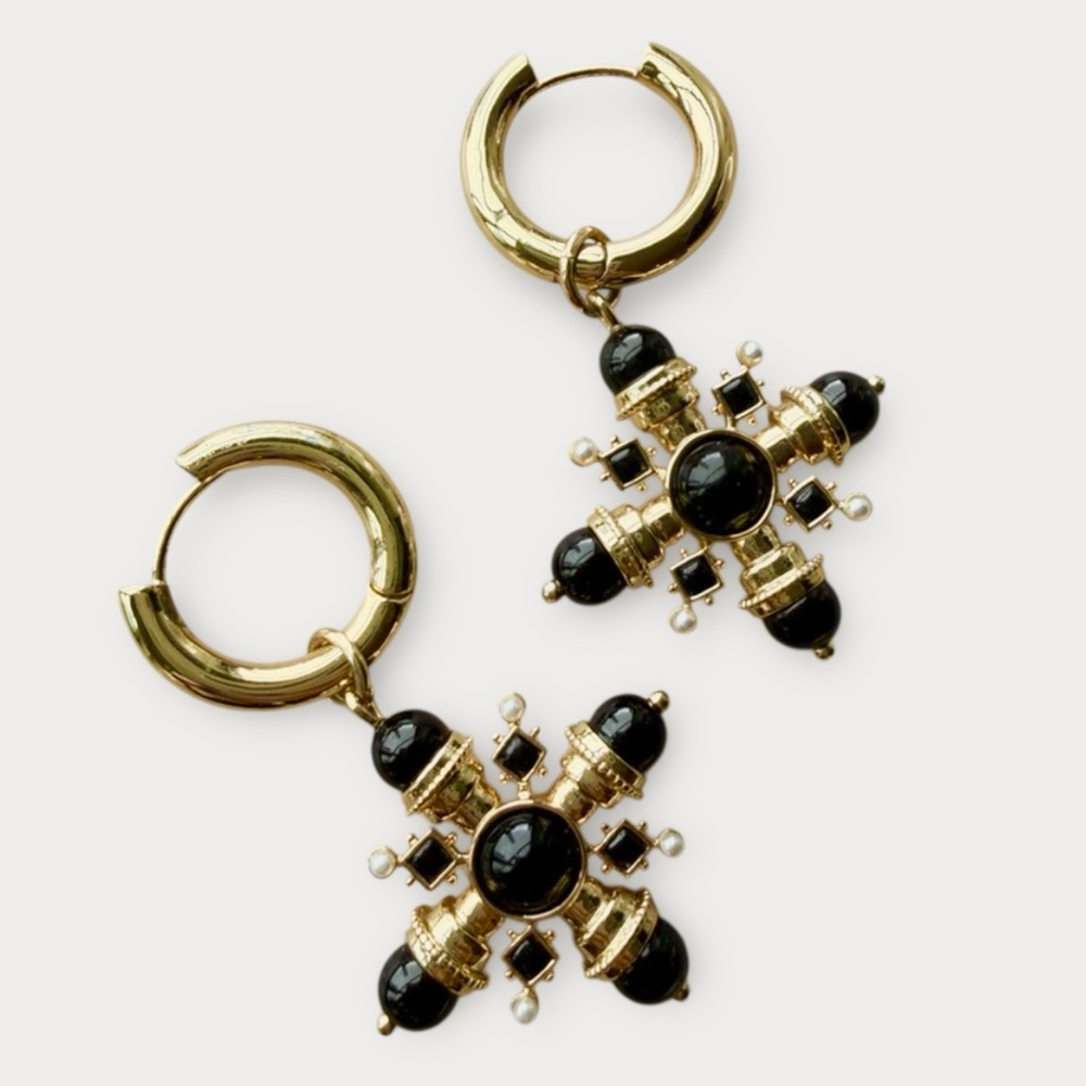 New! WeWoreWhat Black And Gold Pendant Earrings
